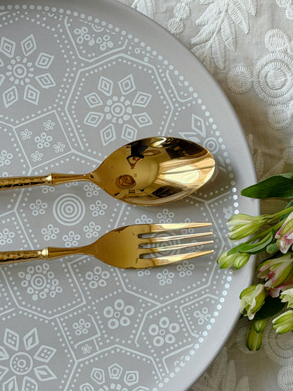 Hammered Gold 5-Piece Flatware Set