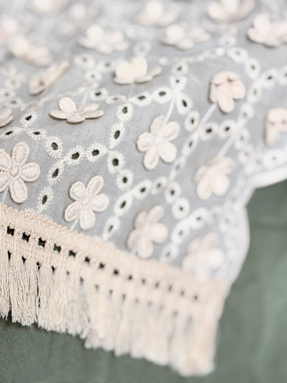 Daisy Table Runner