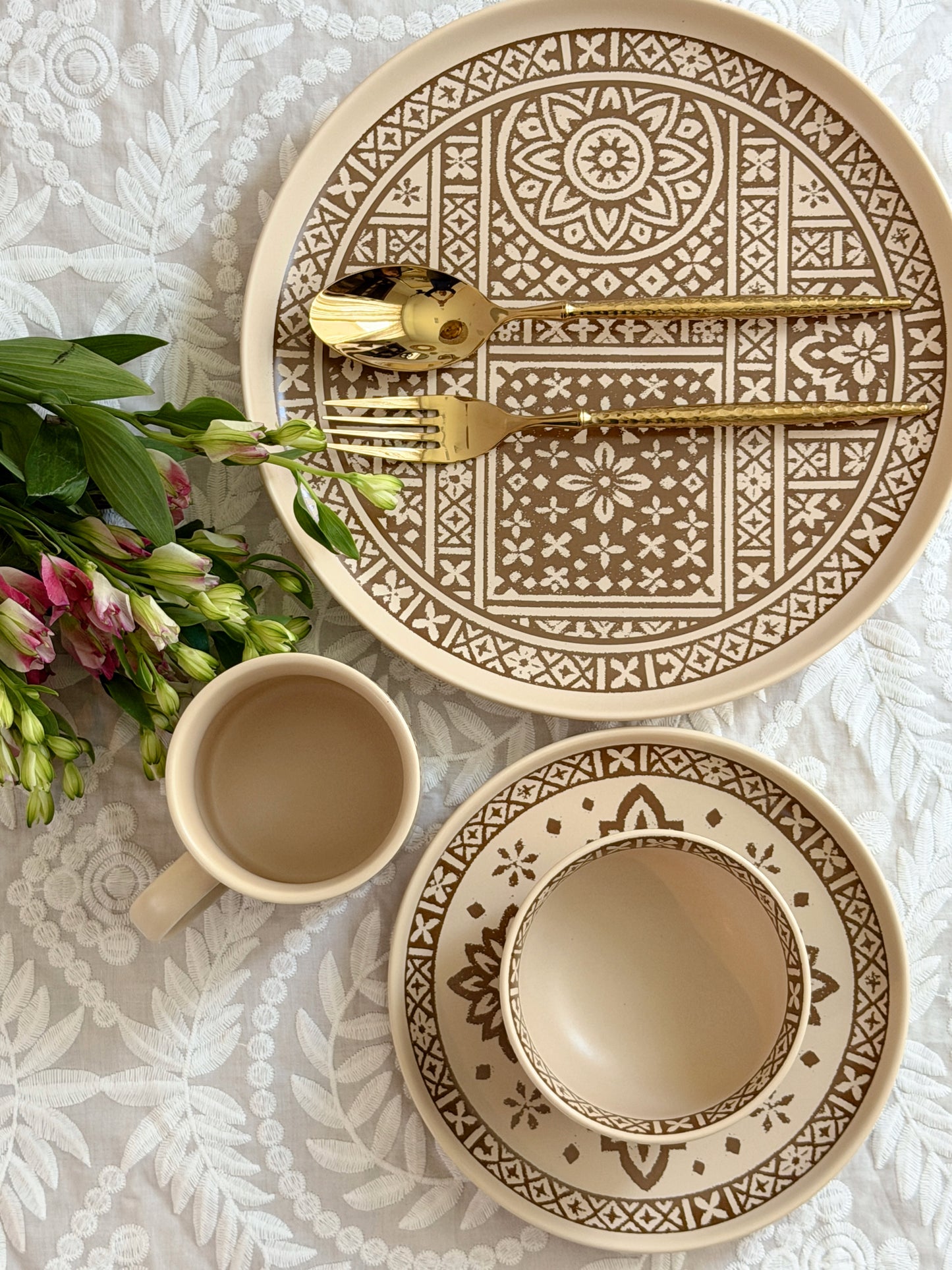 The Dastkaar Collection