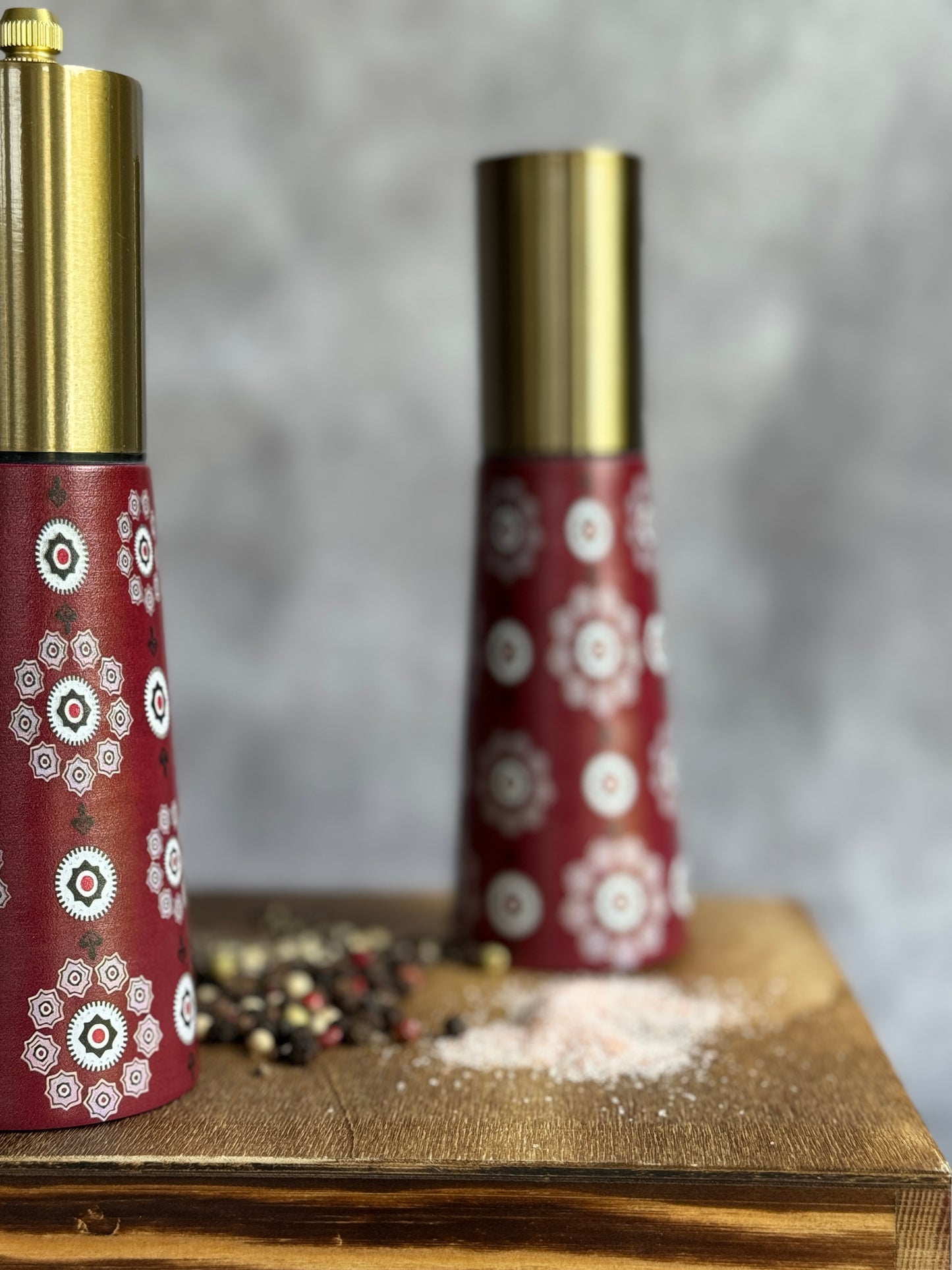 Salt & Pepper Grinder Set - Red